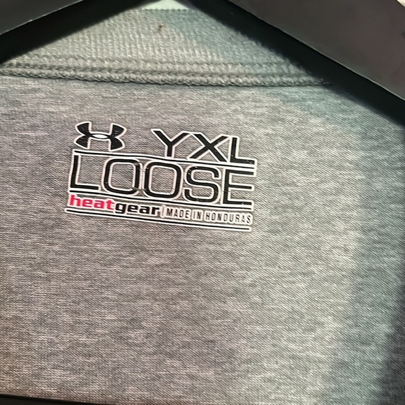 Under Armour T Shirt XL Loose - Picture 2 of 3